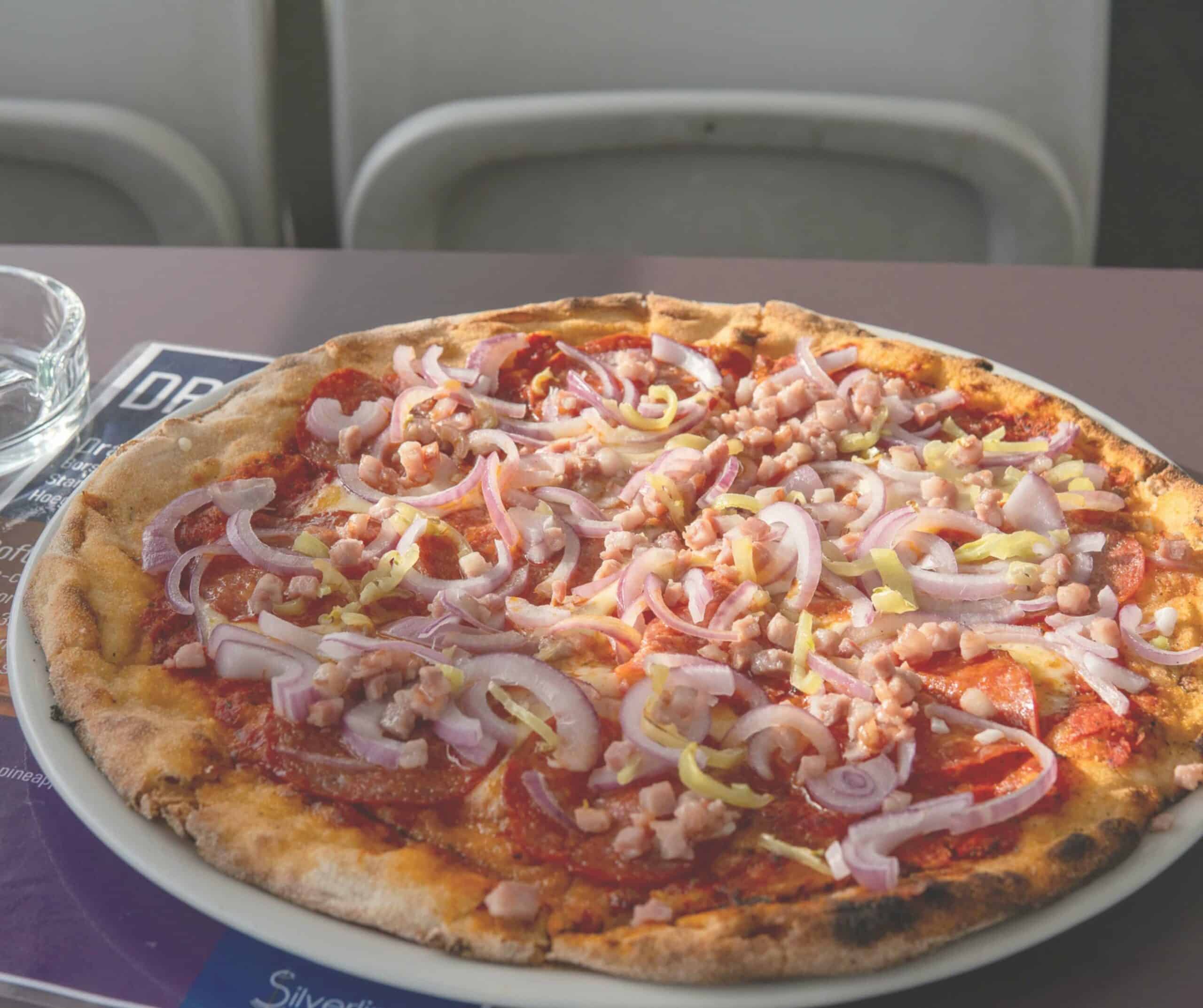 Budapest pizza cruise