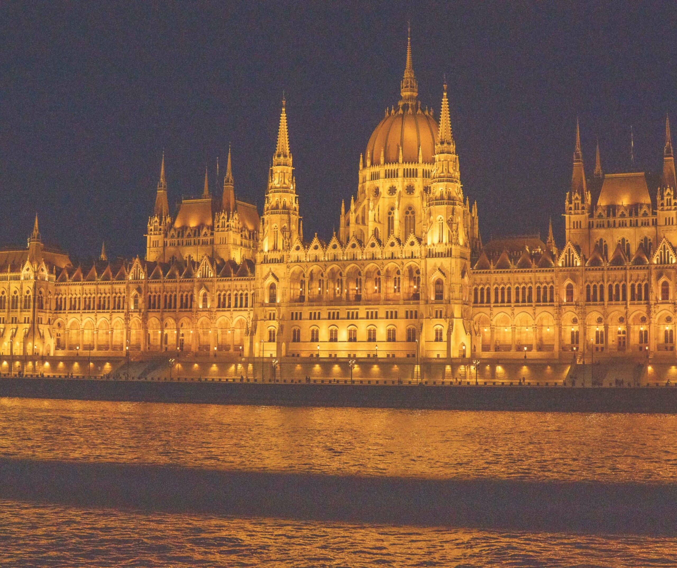 Champagne cruise Budapest
