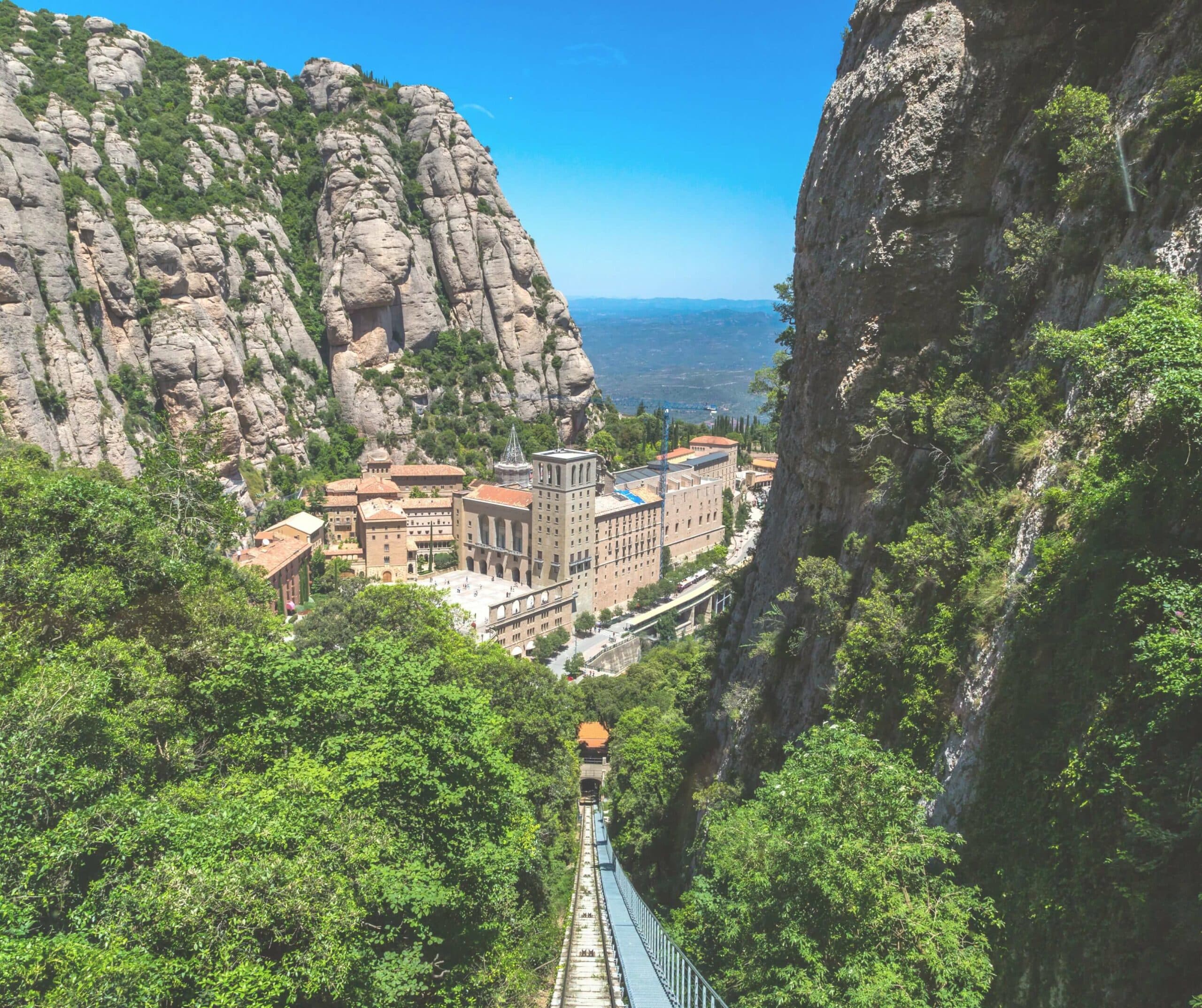 montserrat cogwheel view