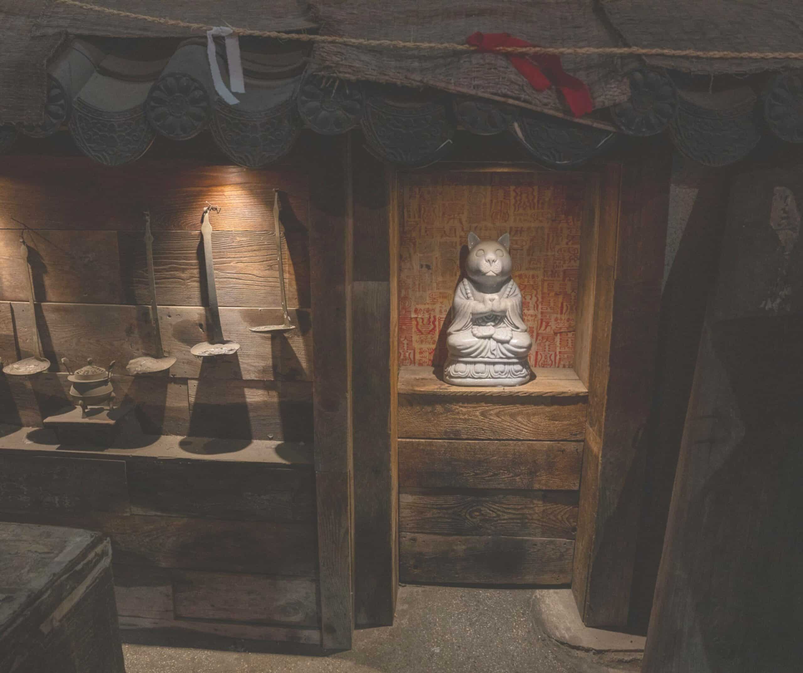 The run-down fortune-telling shop exterior hiding Zoo Sindang in Myeongdong, Seoul